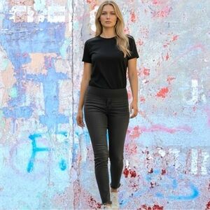 Risen Pull Up Black Distressed Jeans